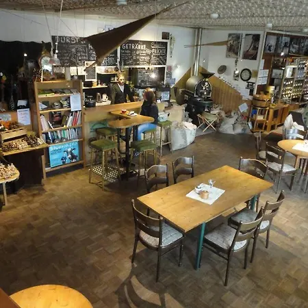 Dachwohnung Im Fairhandelshaus Schortens