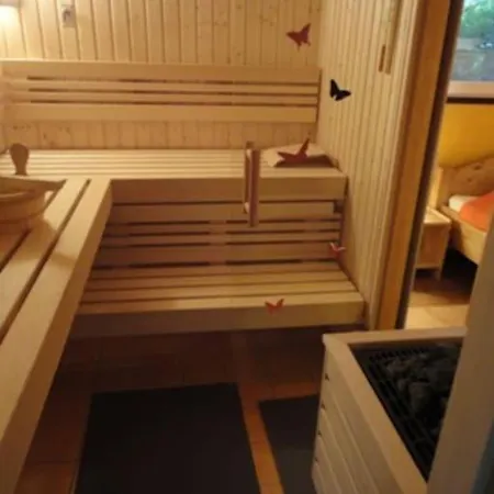 Dachwohnung Im Fairhandelshaus Apartmán *