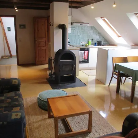 Apartmán Dachwohnung Im Fairhandelshaus *