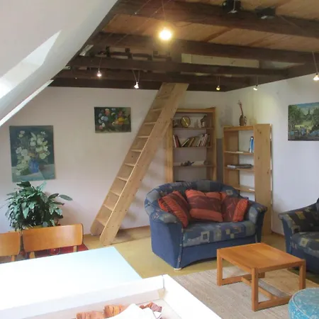 Apartmán Dachwohnung Im Fairhandelshaus *