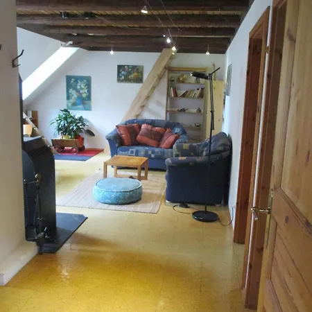 Dachwohnung Im Fairhandelshaus Apartmán *